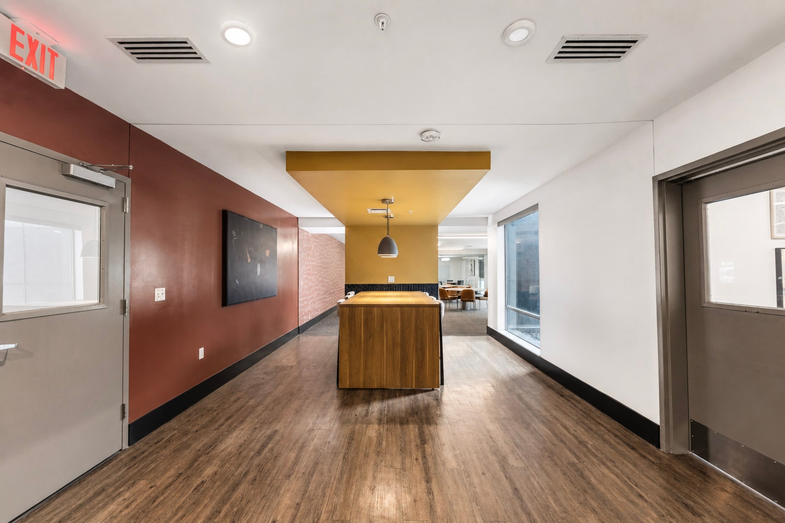 Business Center — Latitude Lincoln