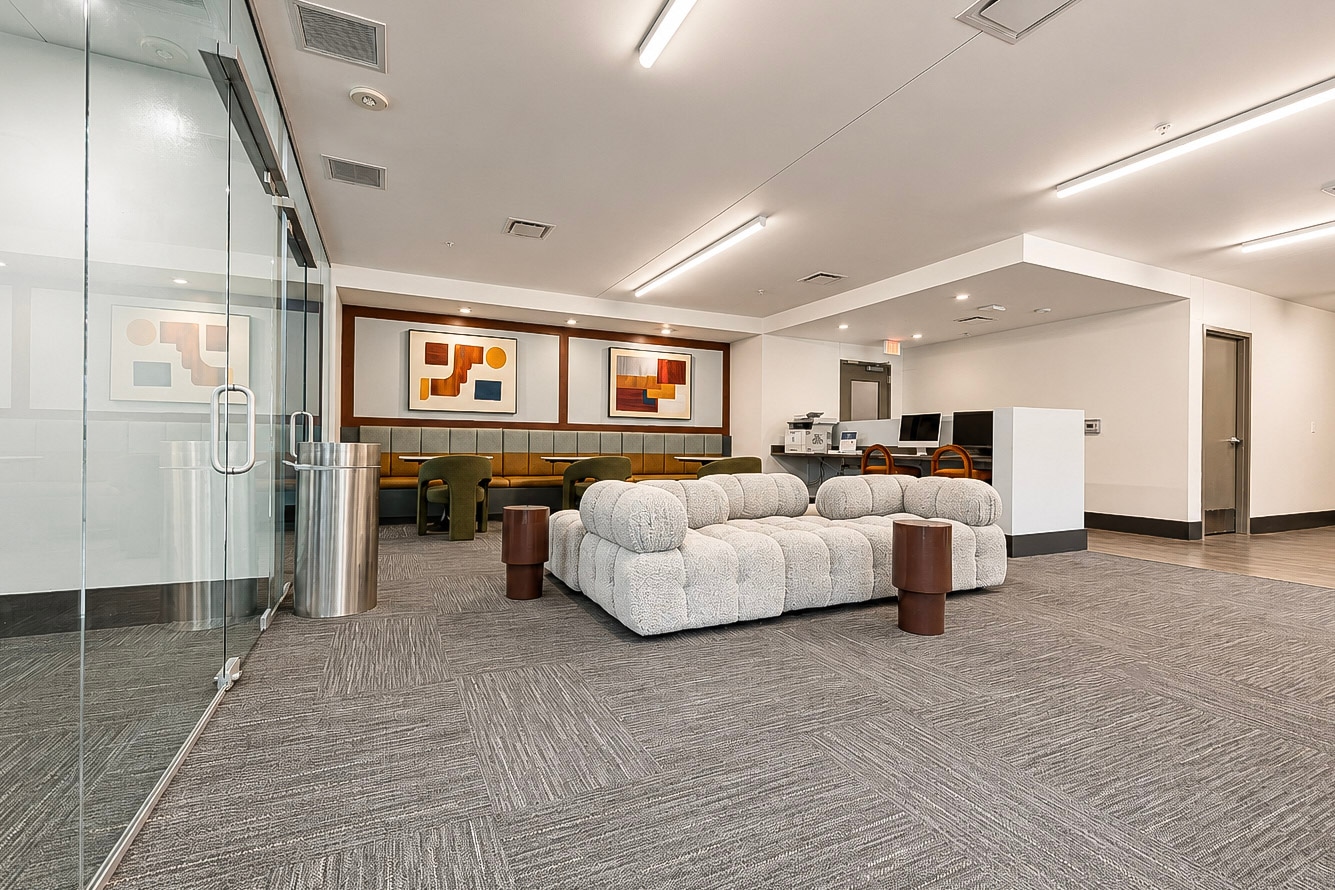 Business Center — Latitude Lincoln