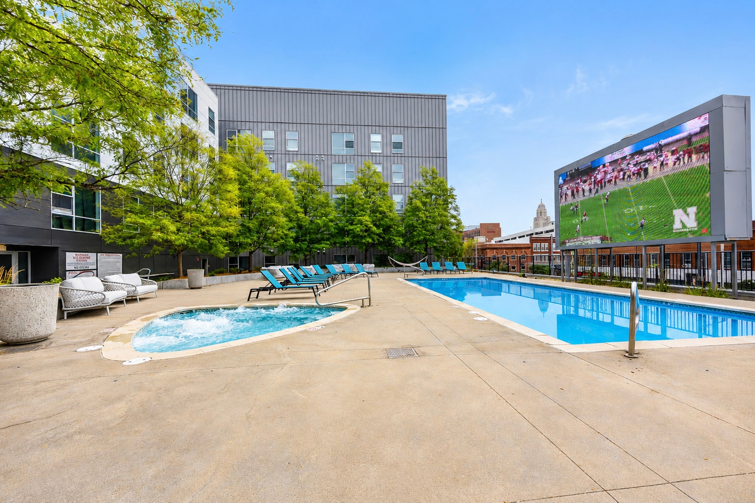 Pool — Latitude Lincoln