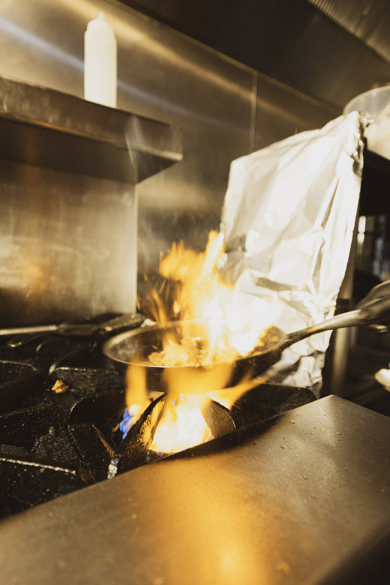 Building the Sandwich — Paris Banh Mi