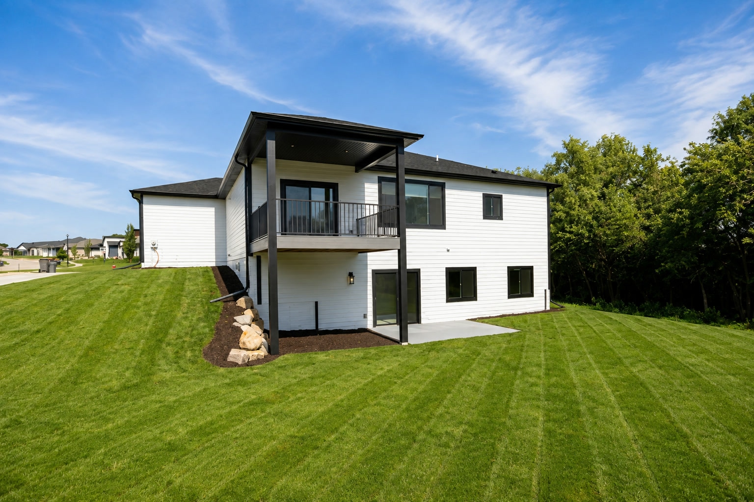 The Exterior — South 90th